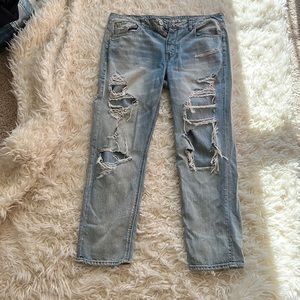 Light washed ripped american eagle Jeans